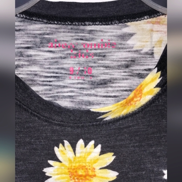 A&F Girls Gray SunFlower Print Top Size 9/10 EUC - Picture 3 of 3